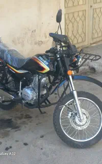 شکری پیشرو ۴۰۳
