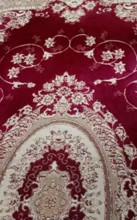 فرش قرمز لاکی