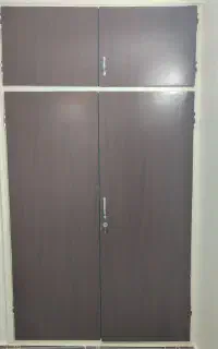 درب چوبی کمد دیواری