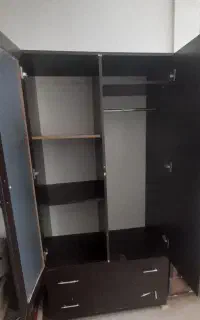 کمد جاداریه در حد نو هستش