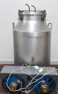 دیگ تقطیر  با کندانسور برقی دو فن