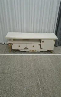 میز تی‌ وی