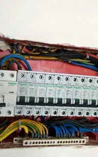 برق ساختمان و نصب کولر گازی، خدمات فنی