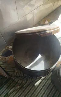 قابلمه مسی قدیمی. وزن ۱۳/۴۵۰کیلو.  سالمه