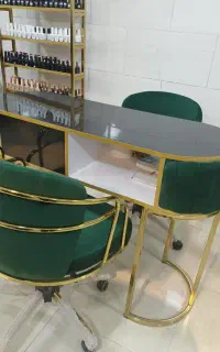 ب یک ناخن کار ب صورت اجاره و مژکار درصدی نیازمندیم