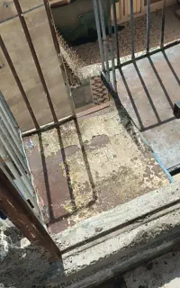 بالابر فروشگاهی و ساختمانی