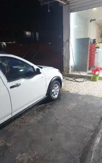کارگر کارواش شیفت صبح و عصر
