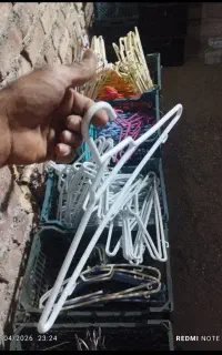 چنگک پلاستیکی و آهنی