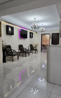 فضای مناسب ورکشاپ پزشکی و زیبایی مجهز به تلویزیون