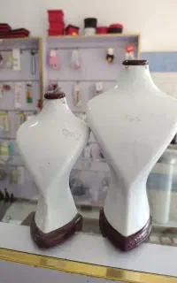 مانکن جواهرات