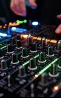 آموزش دیجی Professional DJ Training