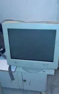 کیبورد و مانیتور