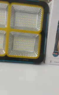 پروژکتور اضطراری قوی.  پخشه عمده وتک