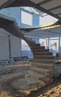 پله گرد بتی ( طراحی و اجرای تخصصی )