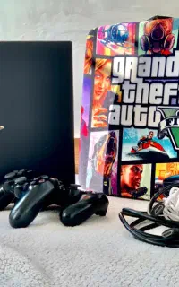 فروش PS4 Pro ظرفیت ۱ ترابایت-درحد نو و کم‌کارکرد