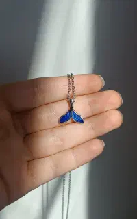 گردنبند دم وال آبی