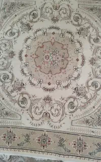 یک عدد فرش بسیار خوابدار سالم 2 در 2