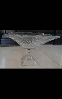 میوه وشیرینی خوری
