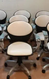 صندلی اداری چرخشی