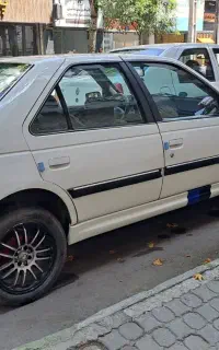 پژو پارس مدل ۸۸ تمیز .