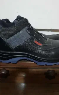 کفش ایمنی ضد برق