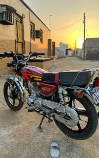 موتور سیکلت 200