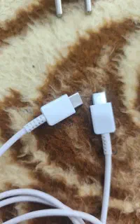 شارژر 45وات دوسر تایپسی هست