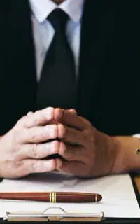 وکیل پایه یک دادگستری (مشاوره صفرتاصد رایگان)
