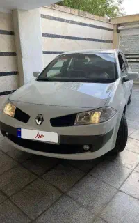 مگان سفید۲۰۰۰