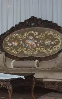مبل سلطنتی