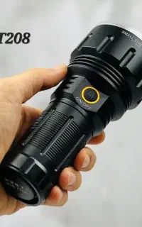 چراغ قوه حرفه ای اسمال سان t208