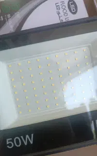 پروژکتور ۵۰ وات