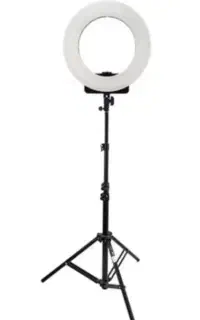 رینگ لایت با پایه