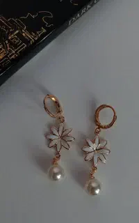گوشواره بابونه و مروارید