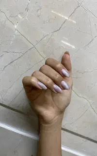 کاشت ناخن و اموزش حرفه ای