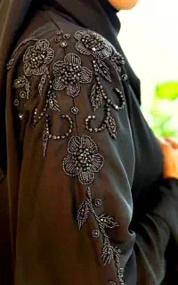 همکاری در جواهر دوزی