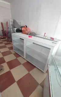 بوفه ام دی اف بدلیجات و پزشکی و آرایشی