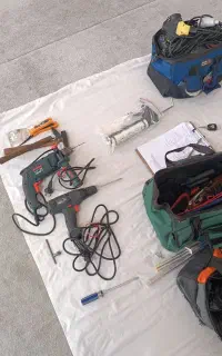 نصب و شستشوی پرده با لوازم کامل(ویژه عید)