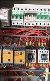 برقکار تعمیرات
