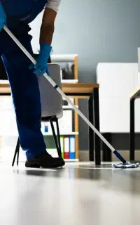 سرایداری و نظافت ویلا