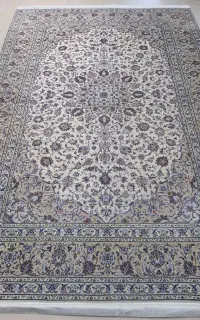 فرش دستبافت کاشان گل ابریشم ۹ متری