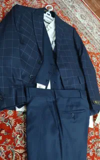 کت و شلوار با پیراهن و جلیقه سایز 46 در حد نو