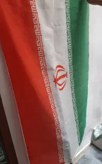 پرچم ایران با دوتا چوب