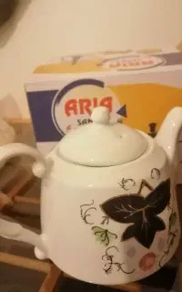 قوری مدل انگوری کاملا نو با جلد