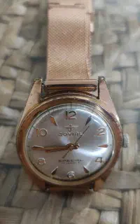ساعت کوکی جوویال