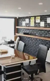 همکار خانوم(مسئول دفتر )