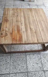 کرسی چوبی