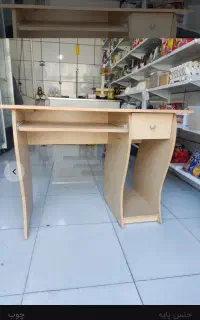 میز تحریر چوبی