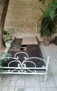تخت فلزی یک نفره
