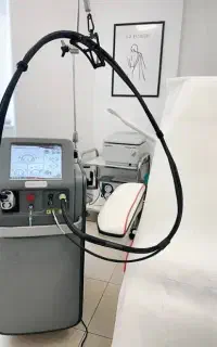 کلینیک  لیزر کندلا ۲۰۲۶ بهترین در استان